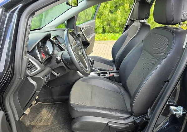Opel Astra cena 29900 przebieg: 151000, rok produkcji 2014 z Płock małe 497